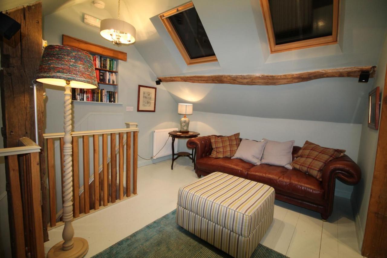 The Coach House Villa Whitby Eksteriør bilde