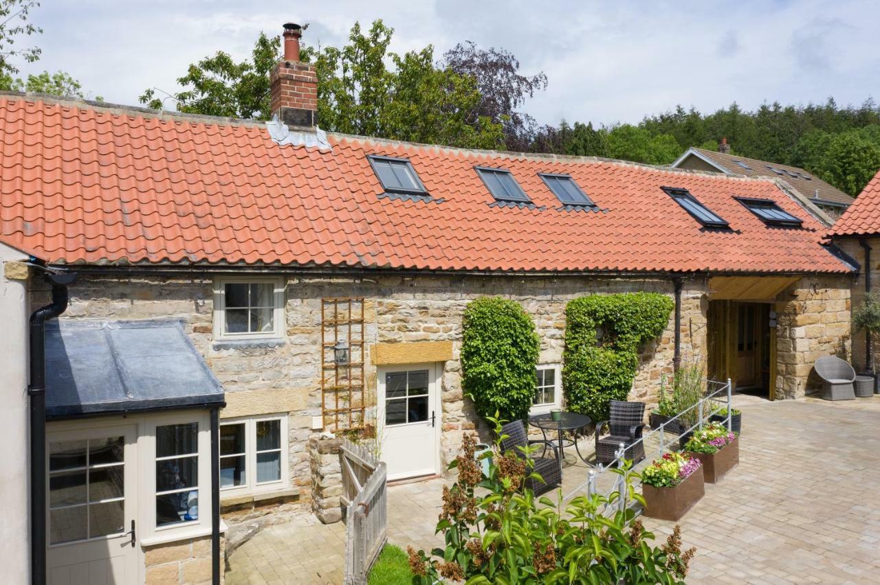 The Coach House Villa Whitby Eksteriør bilde